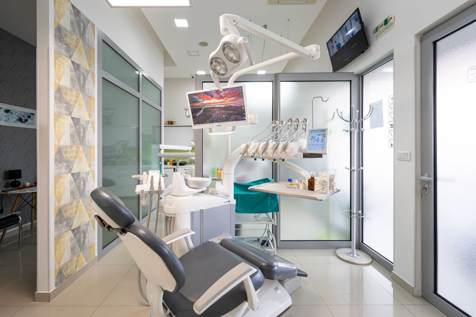 Dentist Nera